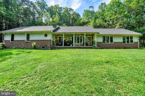 2900 Deep Hollow Rd, Dover, PA 17315