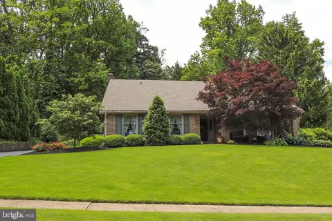 3460 Blackfriar Ln, York, PA 17402