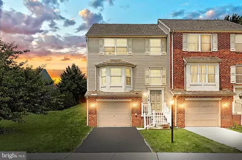 130 Sara Ln, Hanover, PA 17331