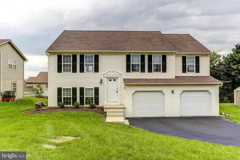 75 Chatham Ln, Red Lion, PA 17356