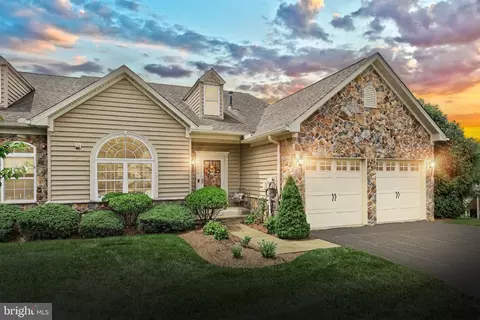 1028 Stream View Ln, York, PA 17403