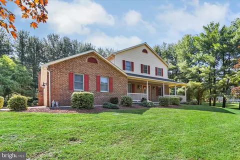 63 Lindsay Ln, Hanover, PA 17331