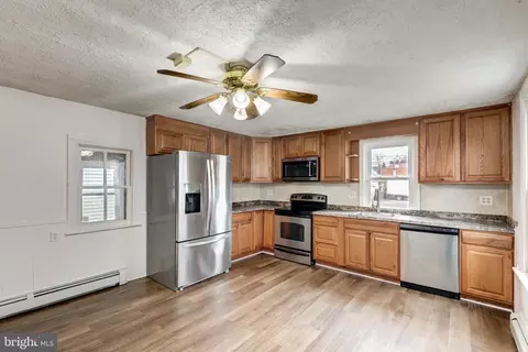 43 Mcallister St, Hanover, PA 17331