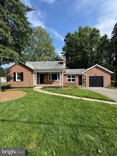3330 E Prospect Rd, York, PA 17402