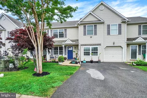 45 Riverview Dr, Wrightsville, PA 17368