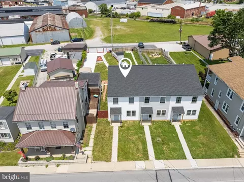 View/Area - 263 3rd St # B, Hanover, PA 17331 photo 1 of 7
