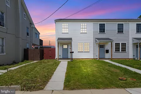263 3rd St # B, Hanover, PA 17331