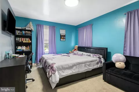 Bedroom - 263 3rd St # B, Hanover, PA 17331 photo 4 of 6