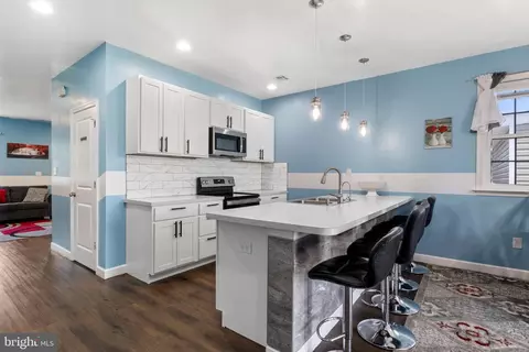 Kitchen - 263 3rd St # B, Hanover, PA 17331 photo 1 of 2