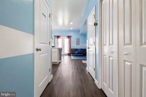 Entry Way - 263 3rd St # B, Hanover, PA 17331 photo 3 of 10