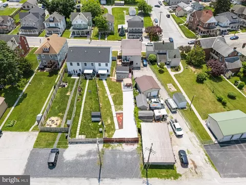 View/Area - 263 3rd St # B, Hanover, PA 17331 photo 5 of 7