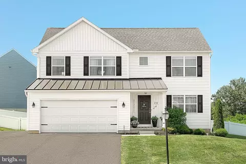 252 Valley View Cir, York, PA 17408