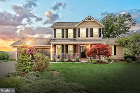 219 Runningboard Rd, Stewartstown, PA 17363