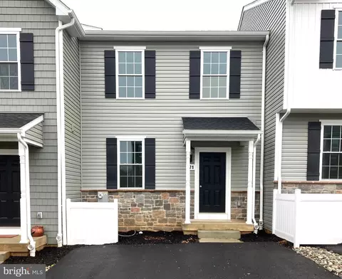 121 Holstein Dr #162, Hanover, PA 17331