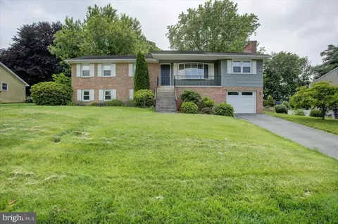 110 Bunker Hill Rd, New Cumberland, PA 17070