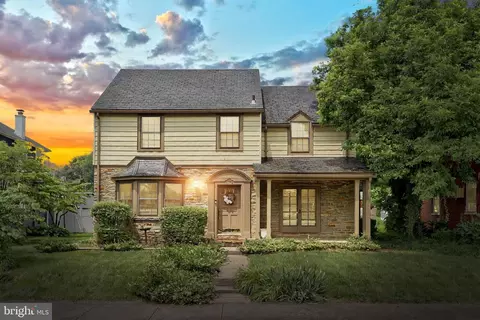 3172 N George St, Emigsville, PA 17318
