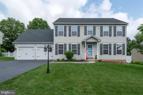 2761 Sparrow Dr, York, PA 17408