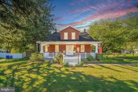 2178 Springwood Rd, York, PA 17403