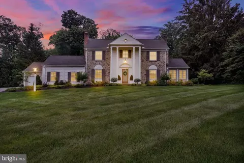 160 Edgewood Dr, York, PA 17403
