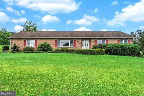 4356 Cherry St, Felton, PA 17322