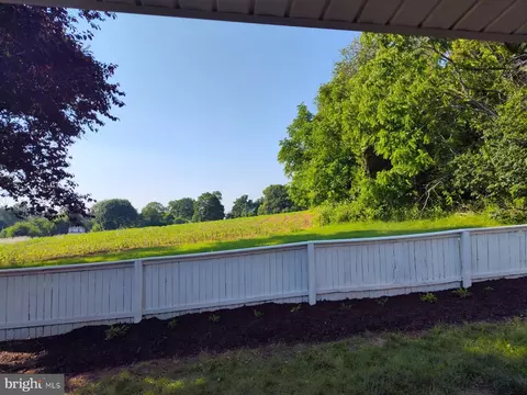 46 E High St, Windsor, PA 17366 photo 33