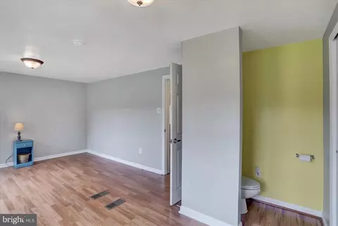 46 E High St, Windsor, PA 17366 photo 20