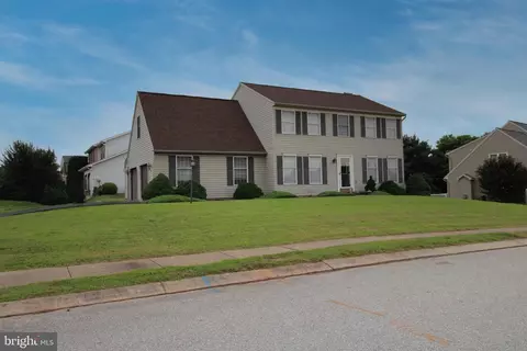1802 Michelle Dr, York, PA 17408