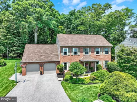 133 Meadow Hill Dr, York, PA 17402
