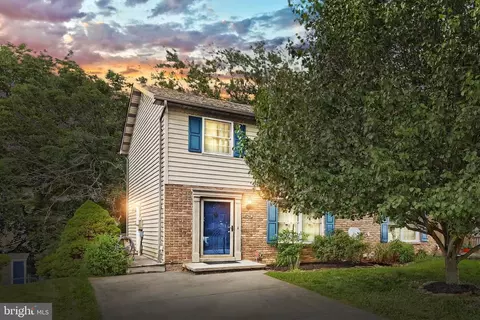 858 Mcallister St, Hanover, PA 17331
