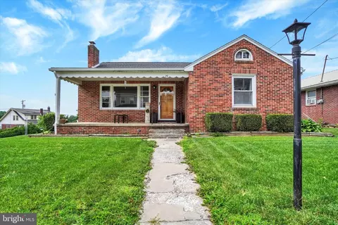 29 E George St, York New Salem, PA 17371