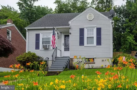 556 Hillcrest Rd, York, PA 17403