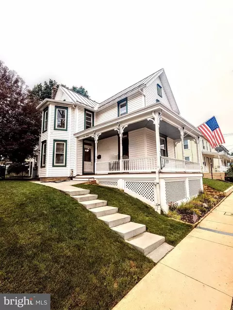 113 Gettysburg St, Dillsburg, PA 17019