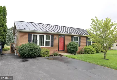 2718 Furnace Rd, Felton, PA 17322