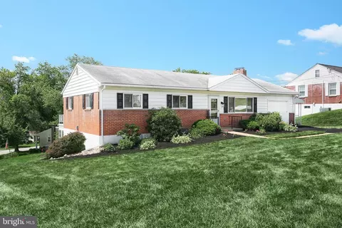 2988 Bradley Ave, Dallastown, PA 17313