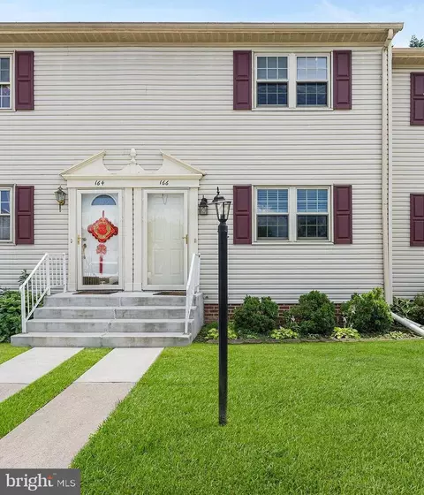166 Center St #166, Hanover, PA 17331