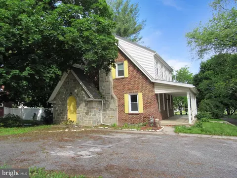 410 Hanover Rd, York, PA 17408