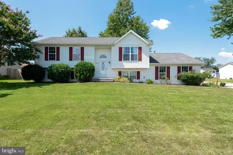 1670 Beech Ln, Hanover, PA 17331