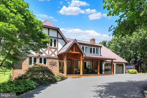 615 Beinhower Rd, Etters, PA 17319