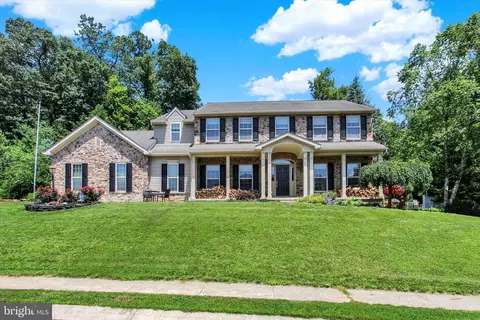 119 Farmington Dr, York, PA 17407