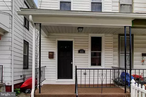 403 Pine St, Hanover, PA 17331