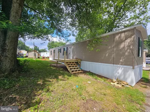 300 Ridge Rd #41, Etters, PA 17319