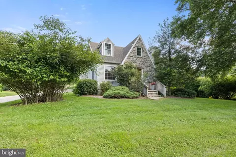 3834 Druck Valley Rd, York, PA 17406