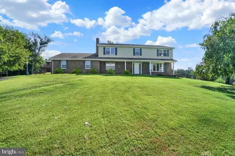 1631 Detwiler Ct, York, PA 17403
