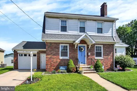 105 Allegheny Ave, Hanover, PA 17331