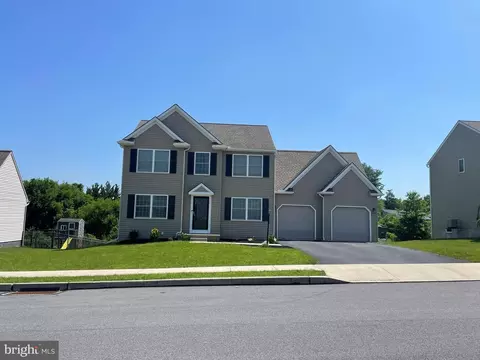 1732 Fountain Rock Dr, Dover, PA 17315