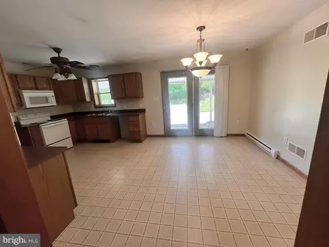 4785 Baer Vly, Hellam, PA 17406 photo 6