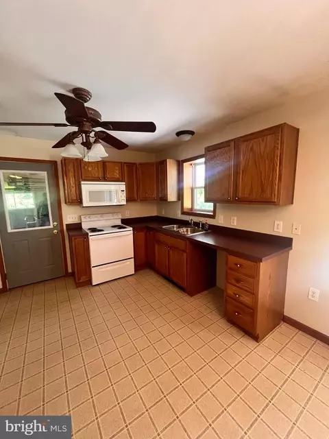 4785 Baer Vly, Hellam, PA 17406 photo 4