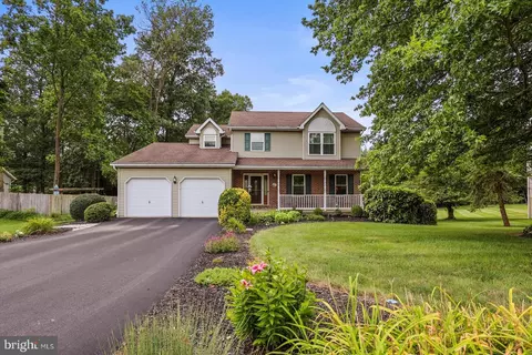 127 Hershey Cir, Stewartstown, PA 17363