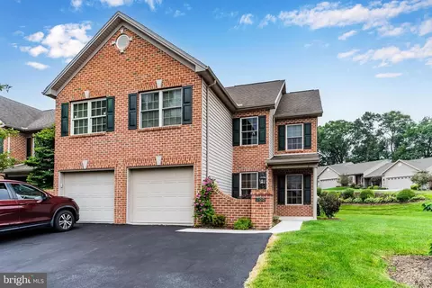 200 Loring Ct, New Cumberland, PA 17070