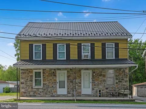 41 W 43 W George St, York, PA 17408